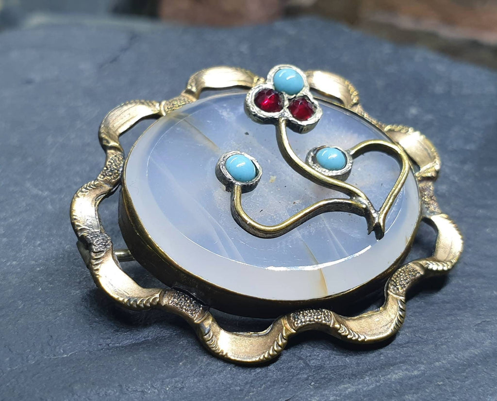 ANTIQUE VICTORIAN BROOCH - Chalcedony, Turquoise and Garnet - 7.5g