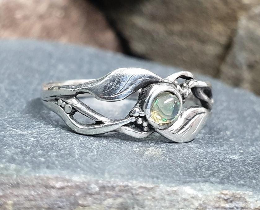 Sterling Silver Fire Opal Ring Tree of Life - uk size M (us 6) - 1.4g