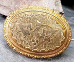 Victorian HOLLY & IVY BROOCH - Christmas Gilt Design - 7.7g