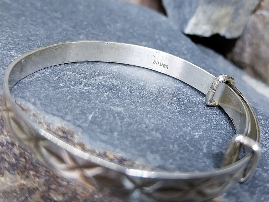Antique BABY Silver Bangle Bracelet - Stars Design - 3.3g