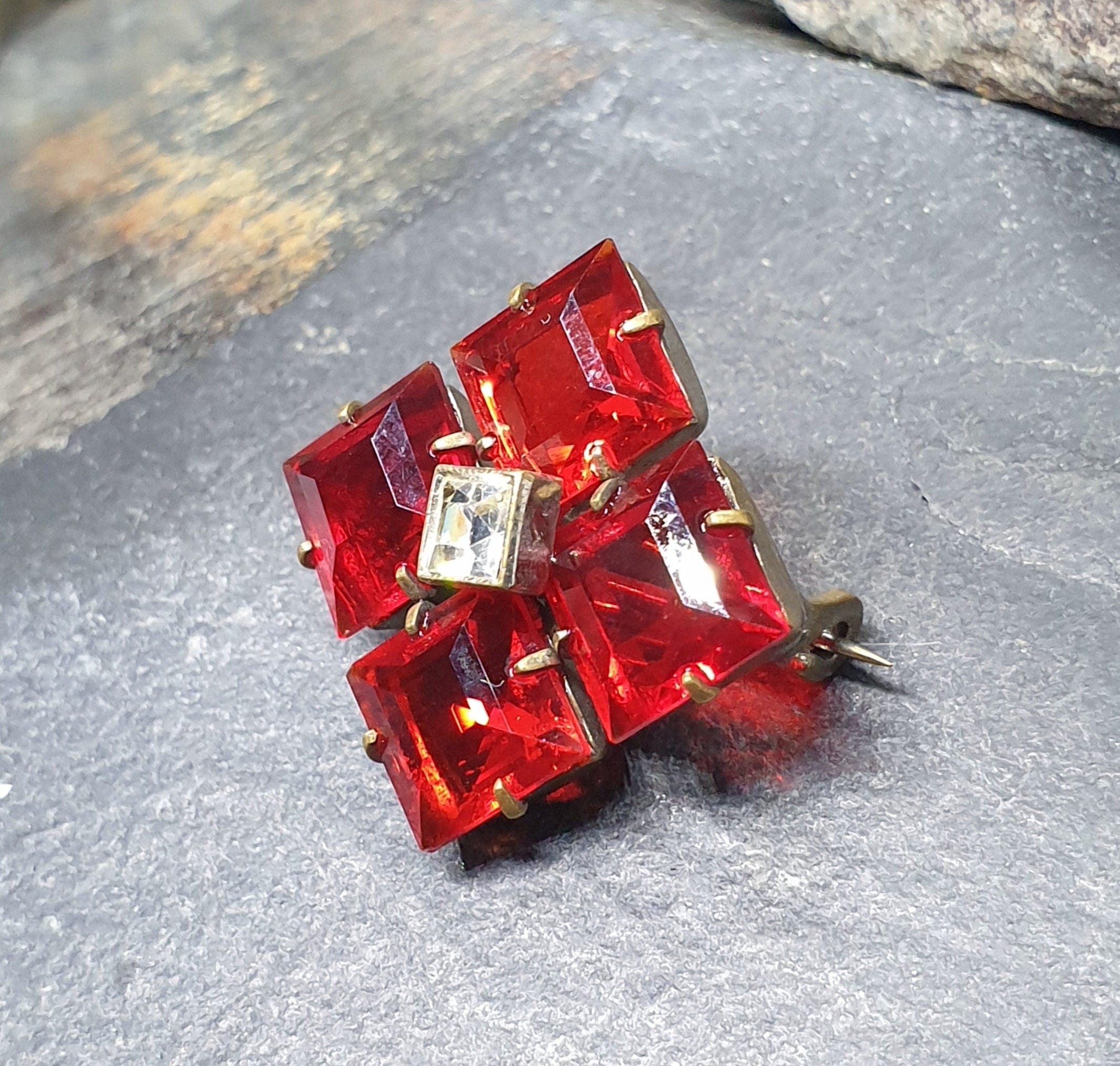 Antique Art Deco Czech BROOCH -Bright Red Coloured Glass  - 3.8g
