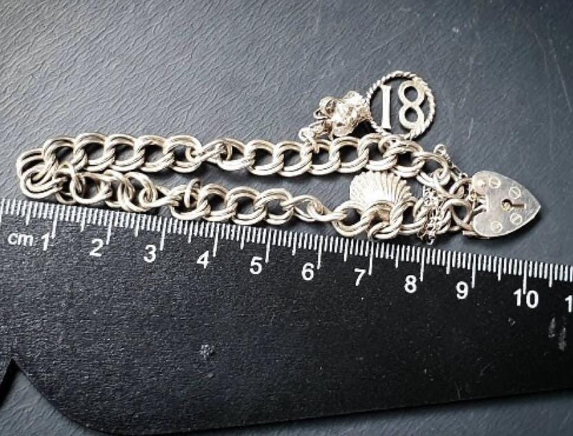 Vintage SILVER LINK BRACELET with 3 Charms and Padlock Lock - Sterling Silver - 17.2g