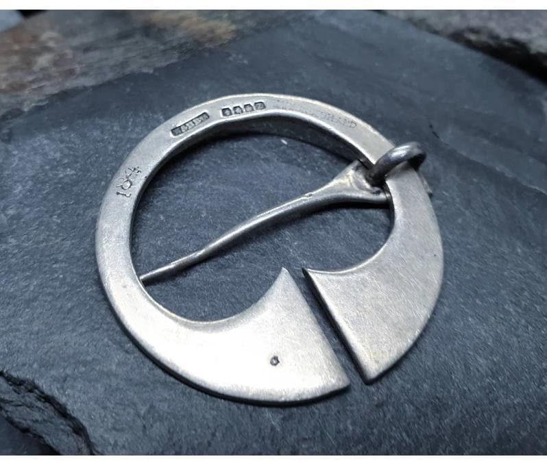 Vintage Scottish Silver CELTIC PENANNULAR Brooch c 1948 -  9.8g