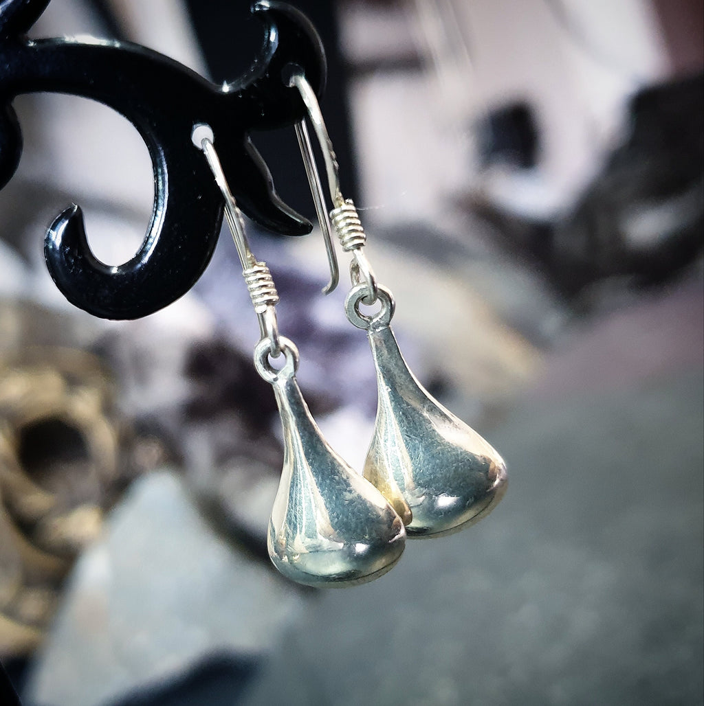 Vintage Sterling Silver Teardrop EARRINGS - Long Dangling  - 1.7g