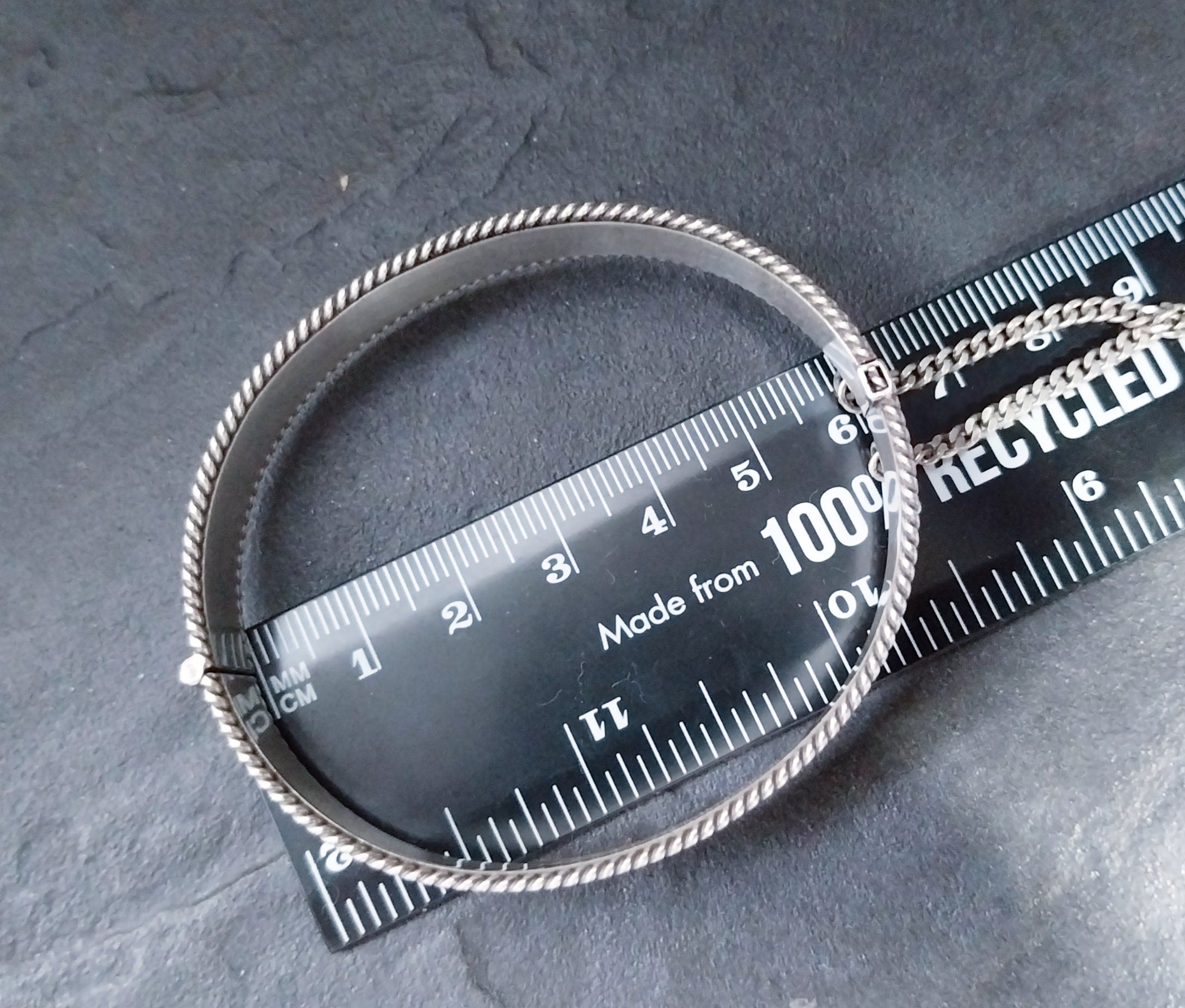 Vintage Sterling SILVER BANGLE Bracelet - c 1979 - 24.5g