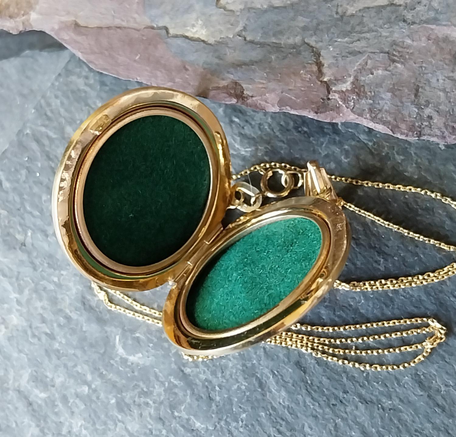 9ct Gold Georg Jensen Locket Necklace - Large Circe Geometric Spiral on 20" Chain - 8.3g