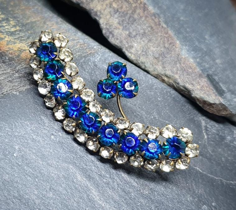 Art Deco SHAMROCK Brooch - Blue and Clear Paste Stones -8.1g