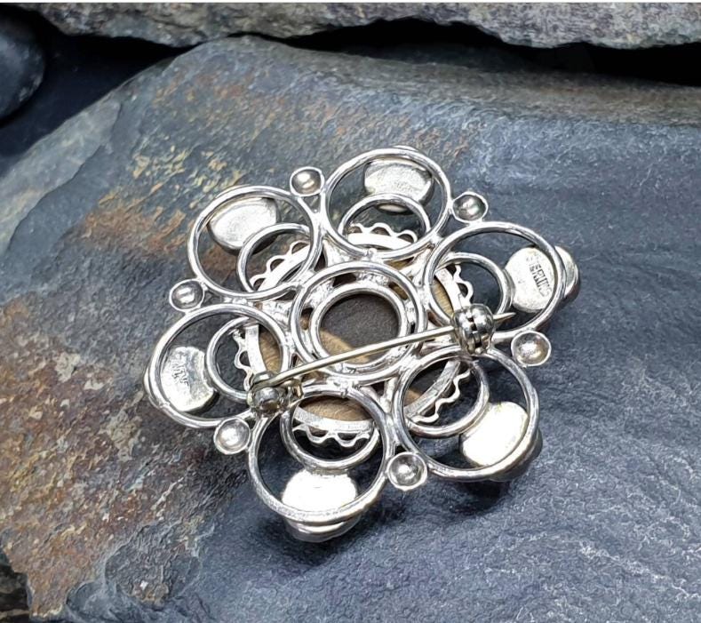 Vintage Sterling Silver Brooch with Celtic Design and Agate Gemstones  - 12.2g