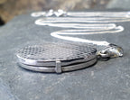 Vintage Oval SILVER LOCKET with Diamond Criss Cross design on 20" Chain - 6.2g