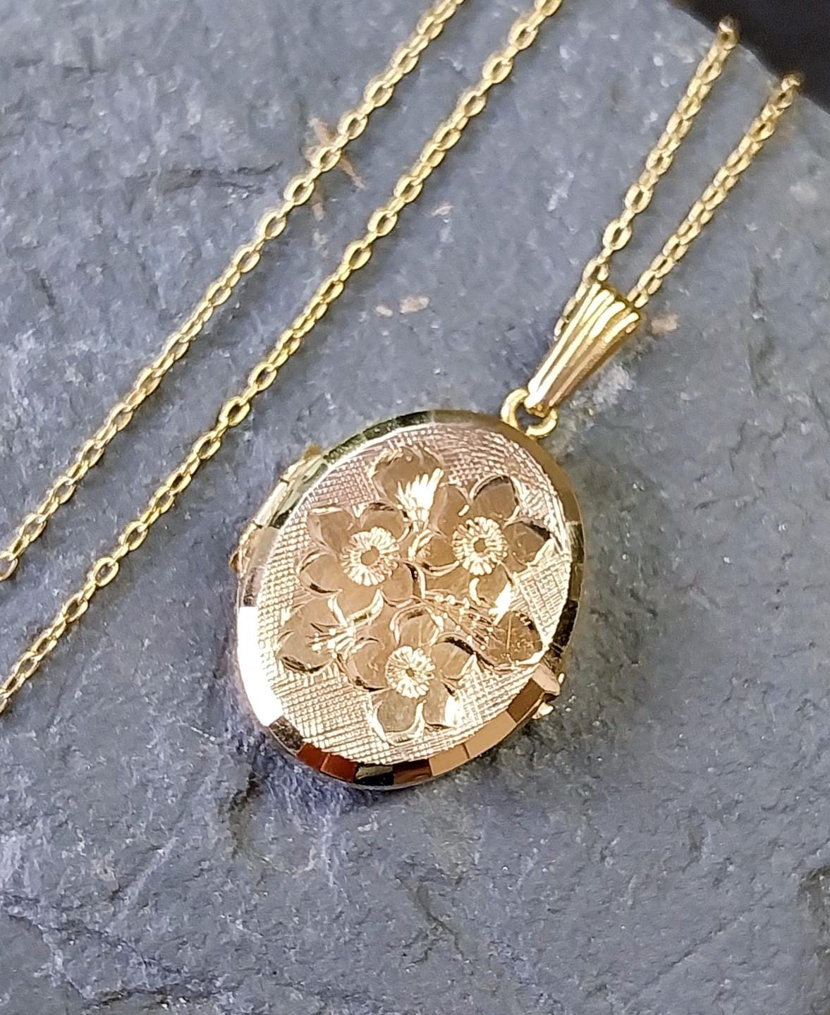 9ct Gold GEORG JENSEN Oval Locket - Three Flowers on 16" Chain - 4.8g