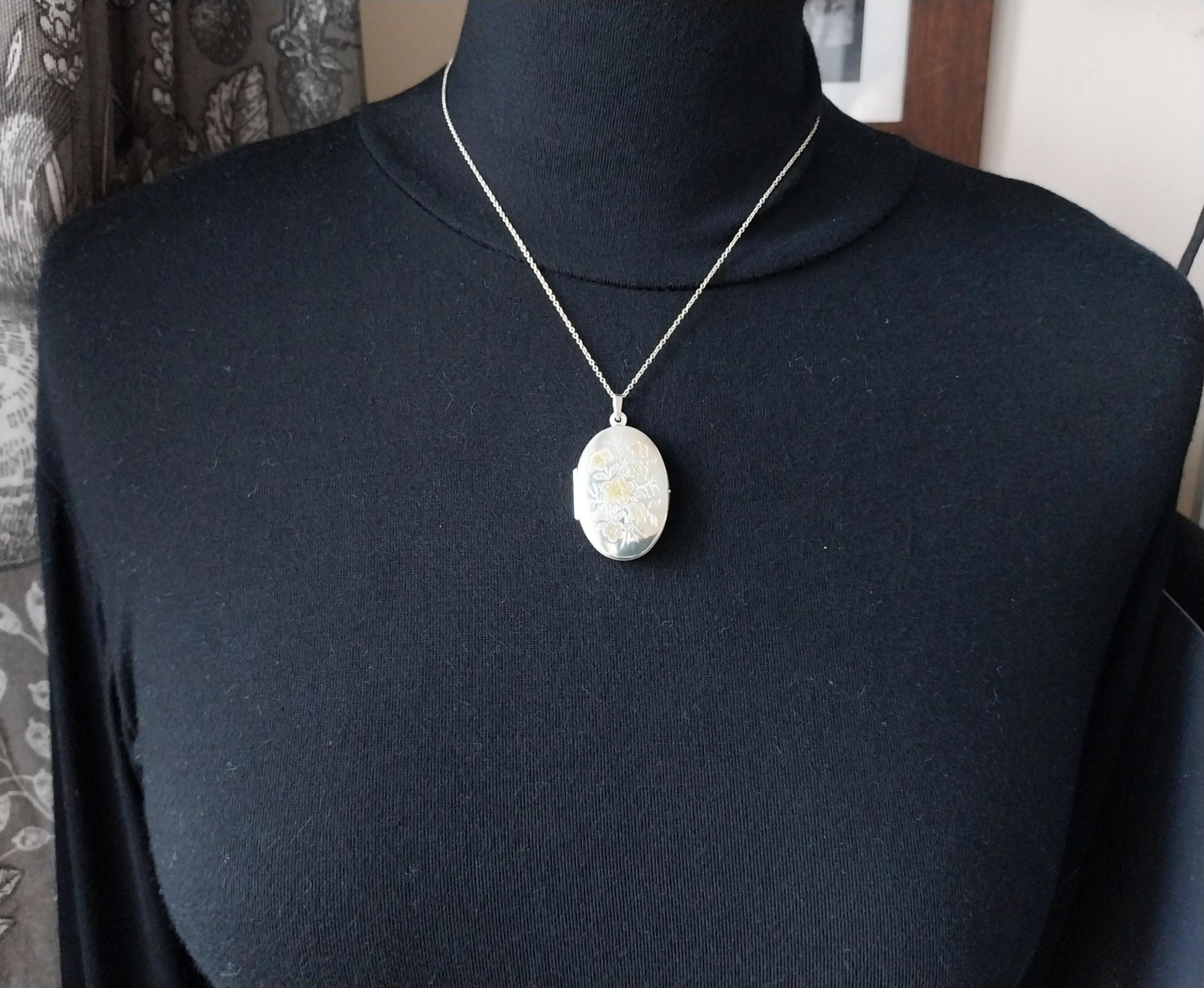 Vintage LOCKET - Sterling Silver Oval with Gold Flowers on 18" Chain - 7.1g