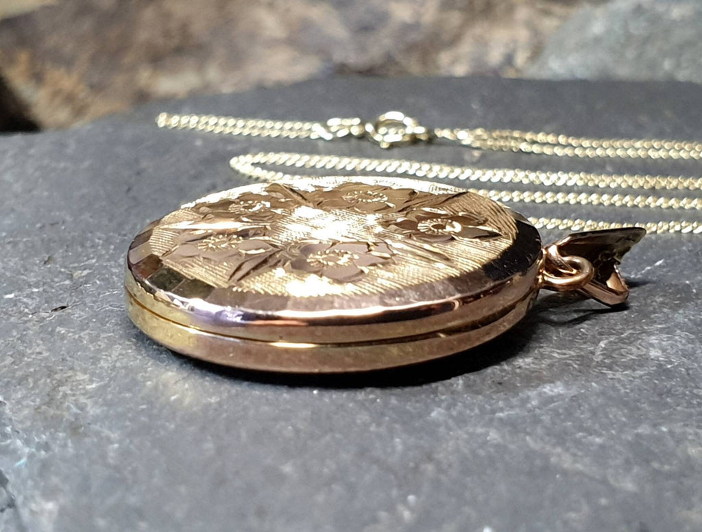 GEORG JENSEN 9ct Gold  Five Flower Locket - with 20" Gold Chain - 8.2g