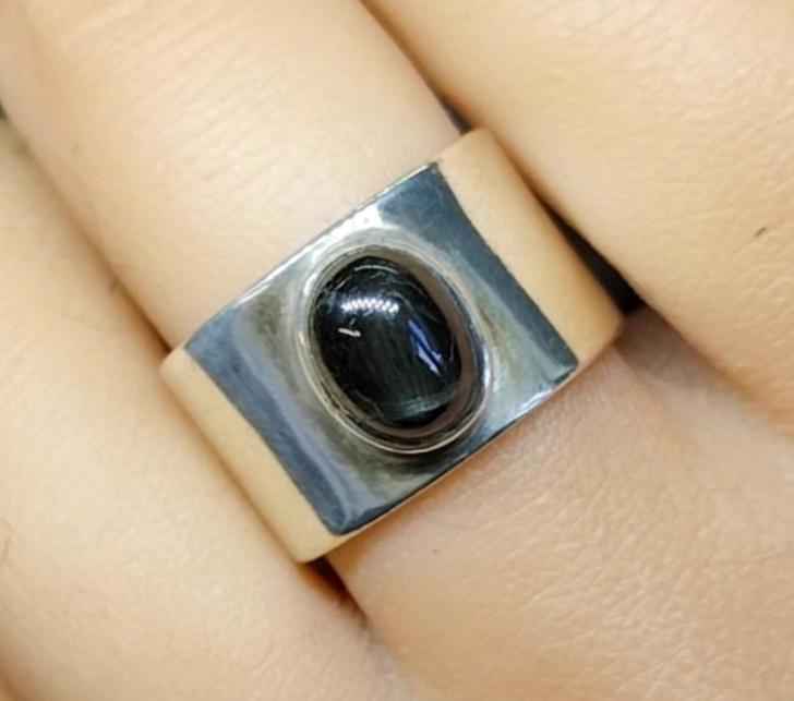 Modernist Wide Sterling Silver Onyx Ring - uk size Q (us 8) - 10.3g