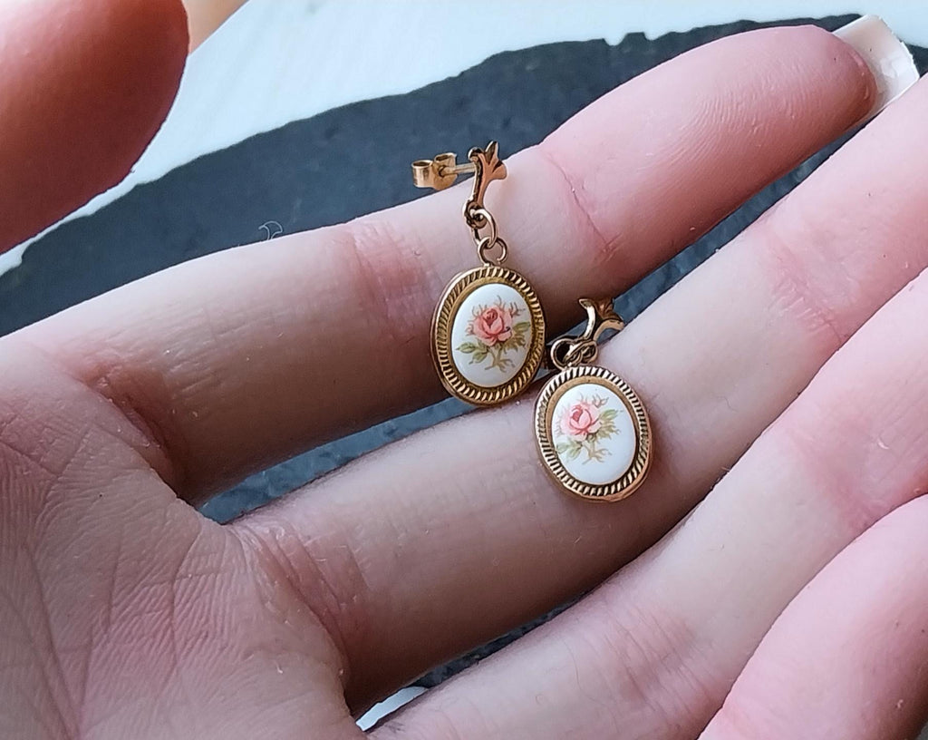 Vintage 9ct Gold Pink Rose EARRINGS - Dangly - 1g