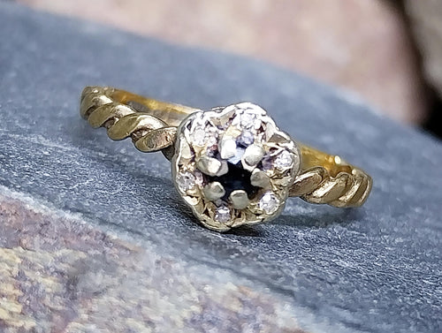 9ct GOLD RING with Sapphires& Diamonds - Size uk N (us 6.5) - 1.8g