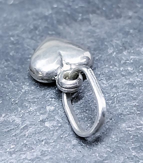 Vintage Silver Mini Heart Charm - for bracelet mini  - 0.8g