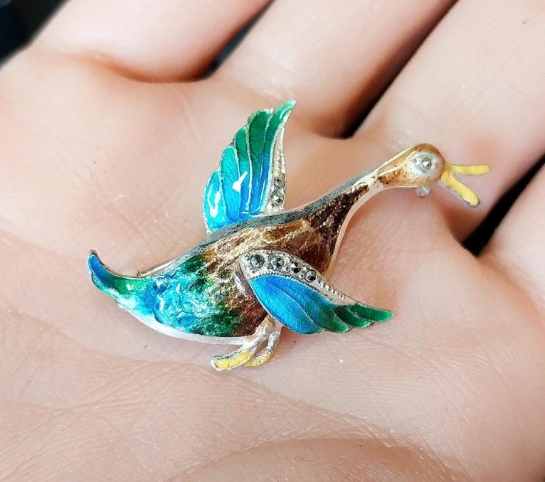 Vintage Silver and Enamel Flying Duck BROOCH - Retro, Kitsch - 4.8g