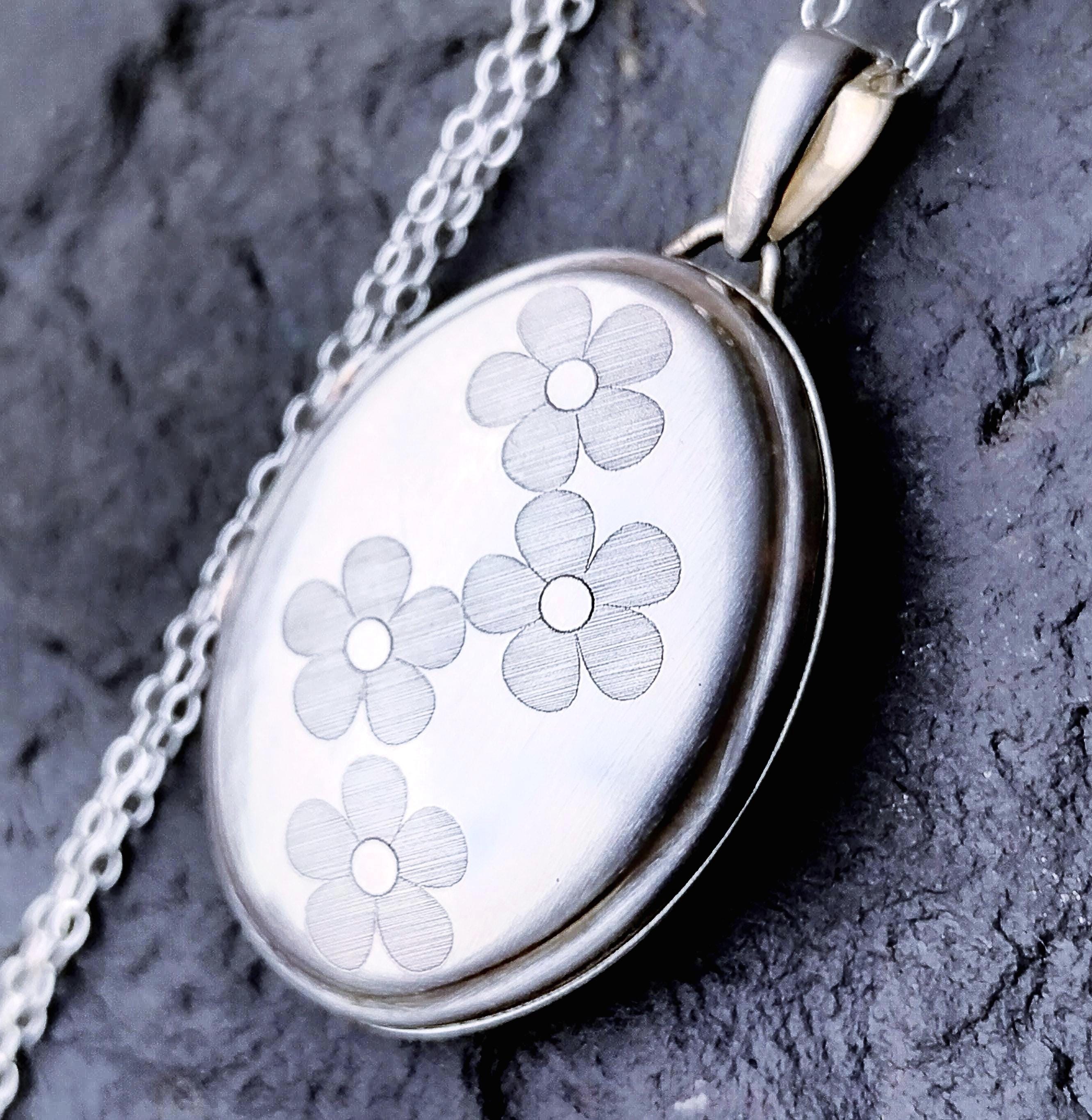 Vintage SILVER LOCKET - Oval with Four Flowers on 18" Chain - 4g