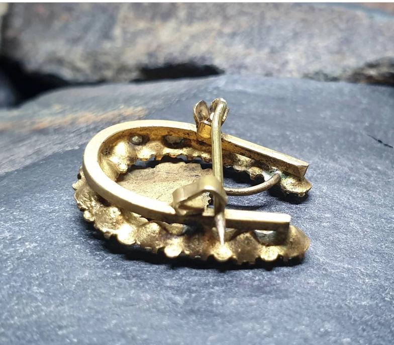 Antique HORSESHOE BROOCH - 9ct Gold Maple Leaf with Paste Stones 3.5g
