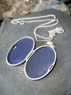 SILVER LOCKET with Criss Cross Deco design on 18" Chain - 10g