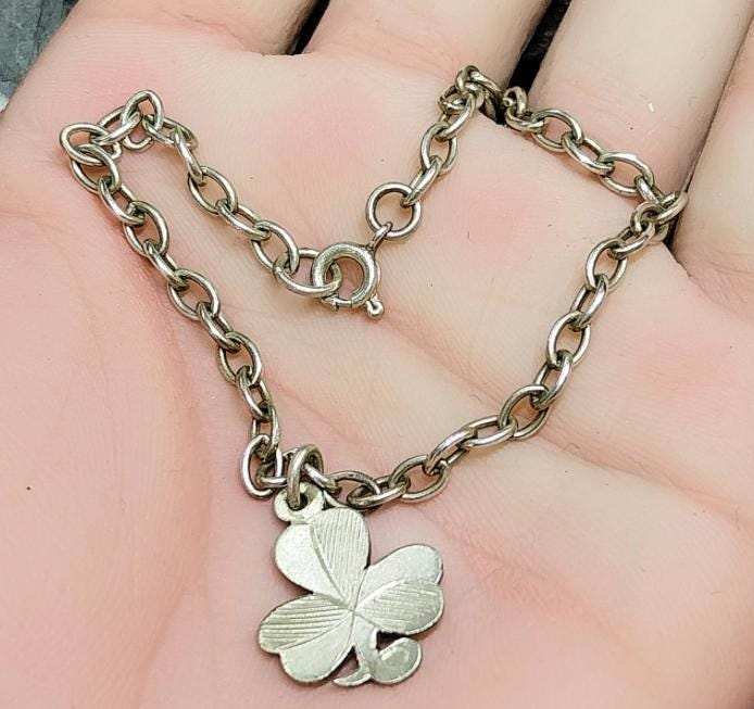 Vintage SILVER LINK BRACELET with Three Leaf Clover Charm - 5.2g