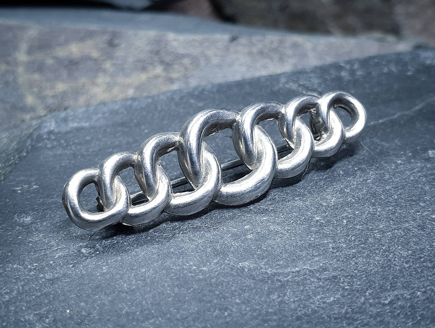 Antique Sterling Silver Lovers Knot Brooch - Edwardian Chester Hallmarks circa 1905 - 2.1g