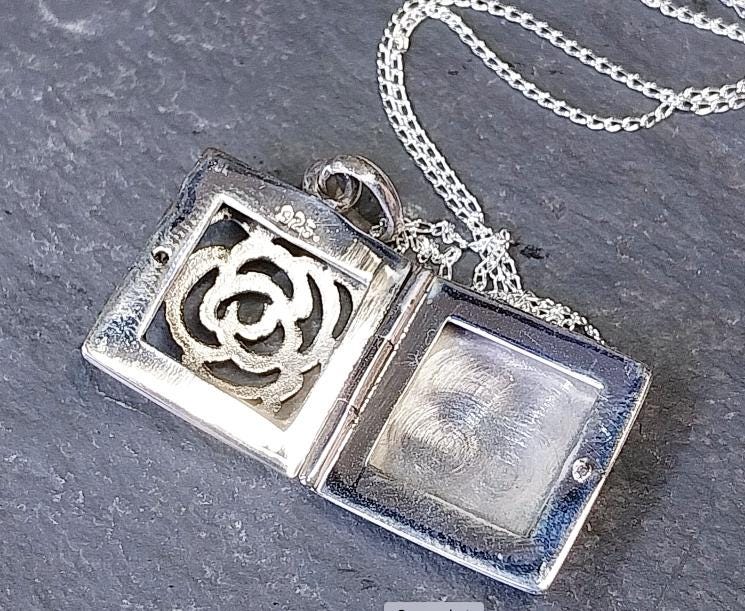 Vtg Sterling SILVER Rose Locket necklace -  on 18" Chain - 5.4g