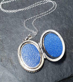 Vtg Silver LOCKET Necklace - Two Roses on 18" Chain - Joseph Smith - 6.2g