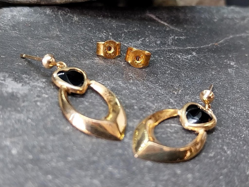 Vintage 9ct Gold EARRINGS with Black Onyx Heart - Dangling - 1.4g