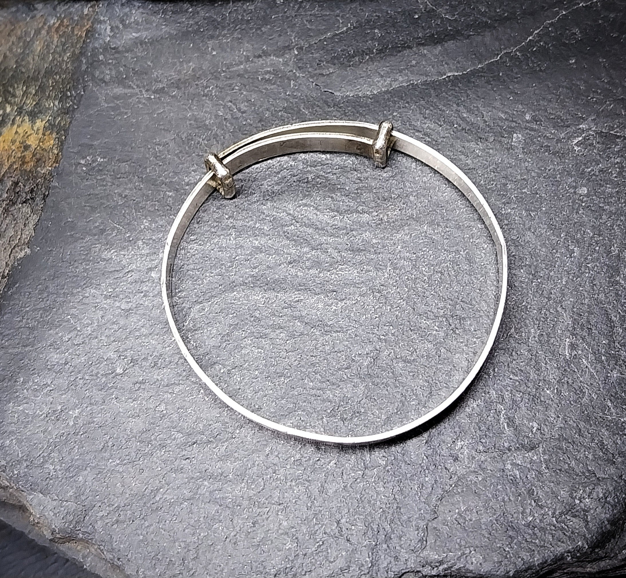 Antique BABY Silver Bangle Bracelet - Stars Design - 3.3g