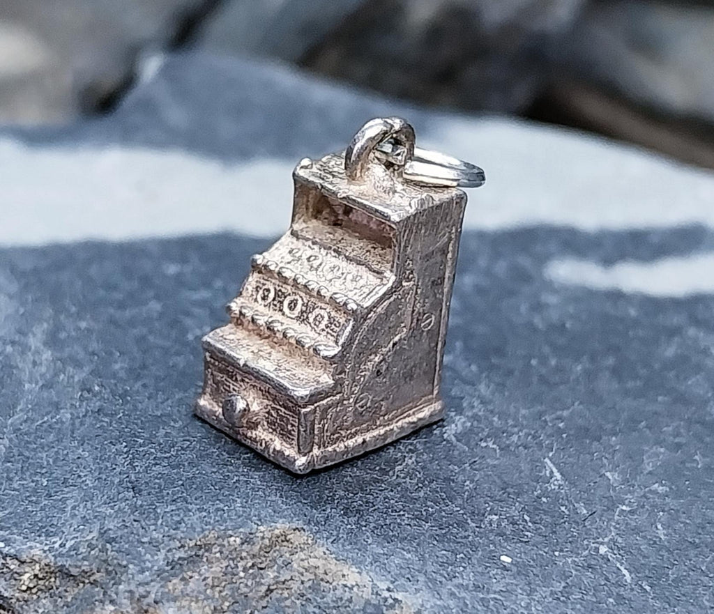 Till Charm Old fashioned Shopkeeper Cash Register - Bracelet - 1.8g