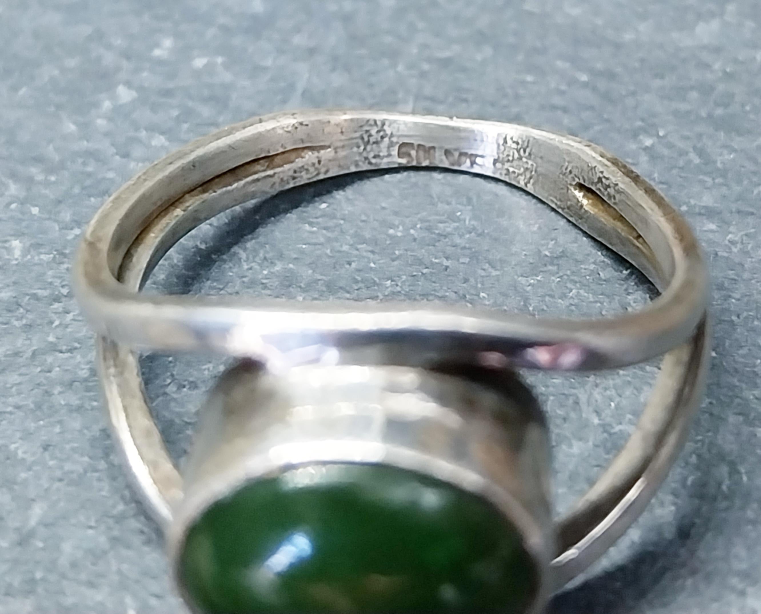 Vintage Sterling Silver Ring - Forest Green Agate - uk size Q (8) - 3.8g