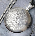 Large Silver Circular CELTIC LOCKET with Verse on 24" Chain - 15.2g