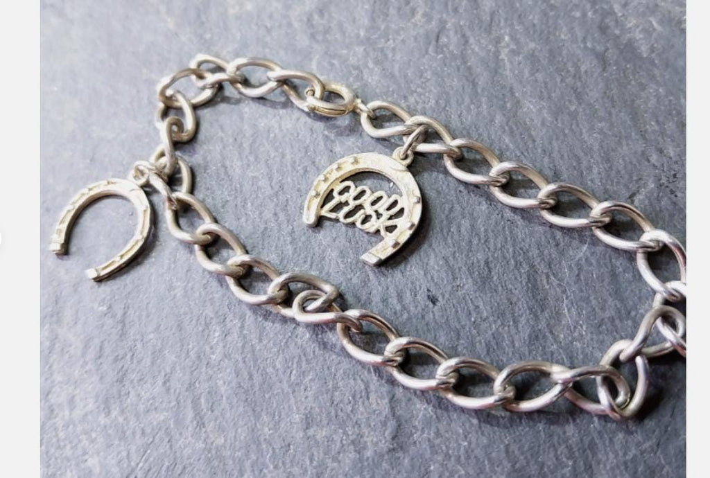 Vintage SILVER Charm BRACELET with Good-luck Horseshoe - 17.5cm - 8.7g