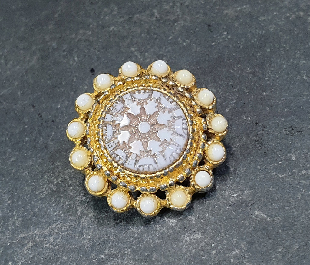 Vintage Circular BROOCH - Gold Tone with Faux Seed Pearls - 11.7g