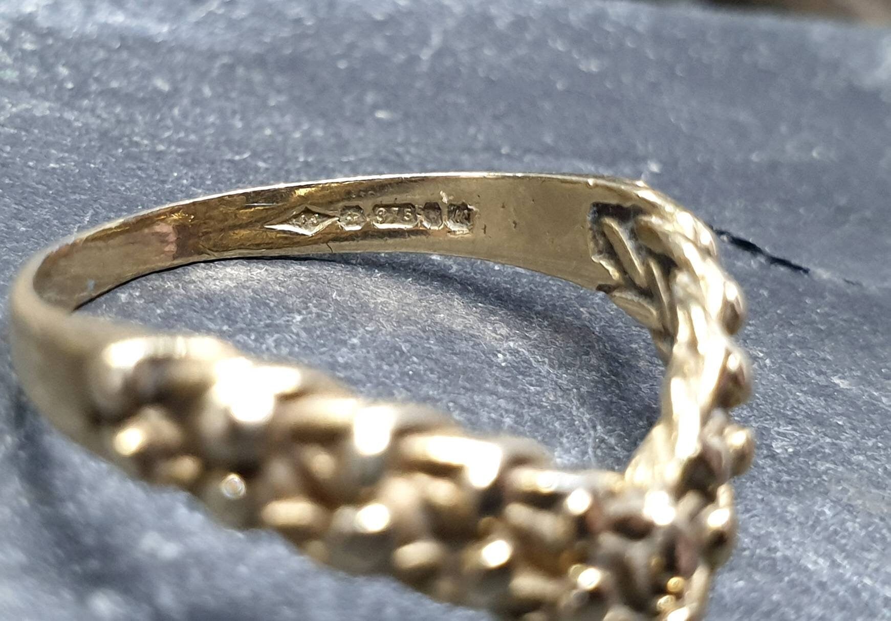 Vintage 9ct GOLD WISHBONE KEEPERS Ring - uk size N (us 6.5) - 1.9g