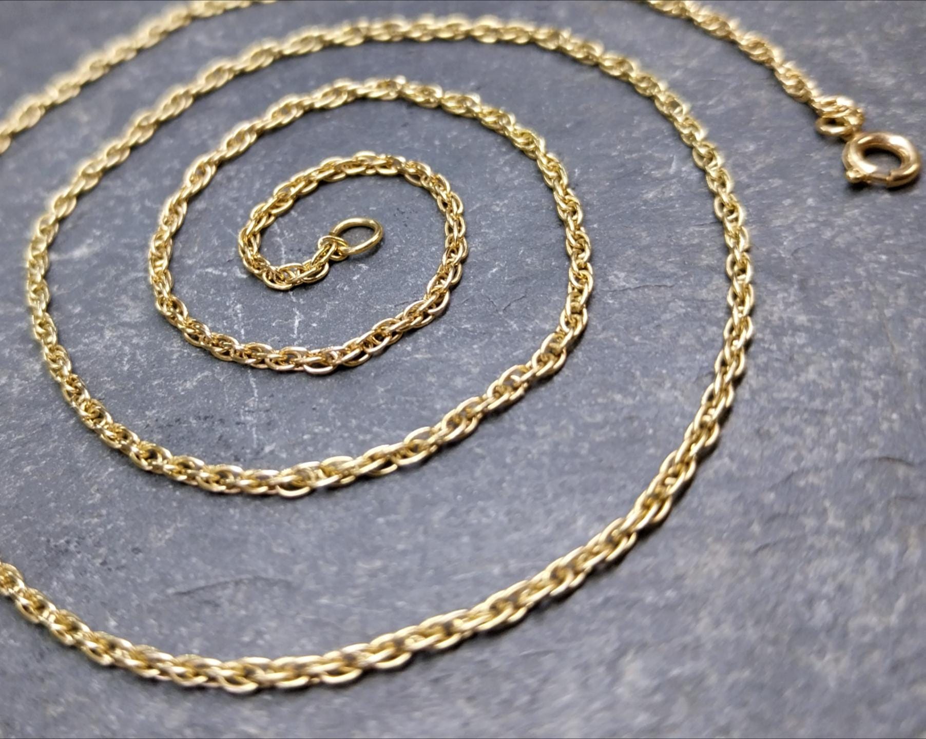 Vintage 9ct GOLD Prince of Wales Rope Chain Necklace, 18" - 3.6g