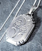 Vintage Silver OCTAGONAL LOCKET - 2 flowers  on 18" Chain - 8.7g