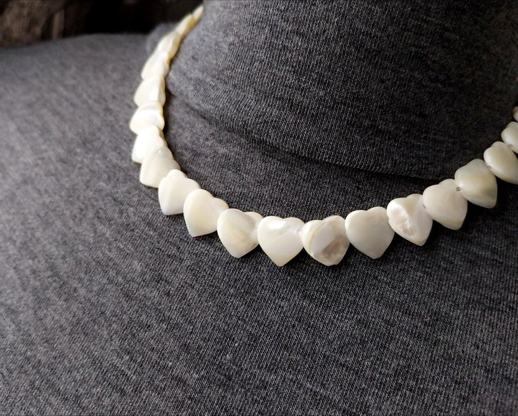 Vintage Mother of Pearl Heart Bead Necklace - 28g