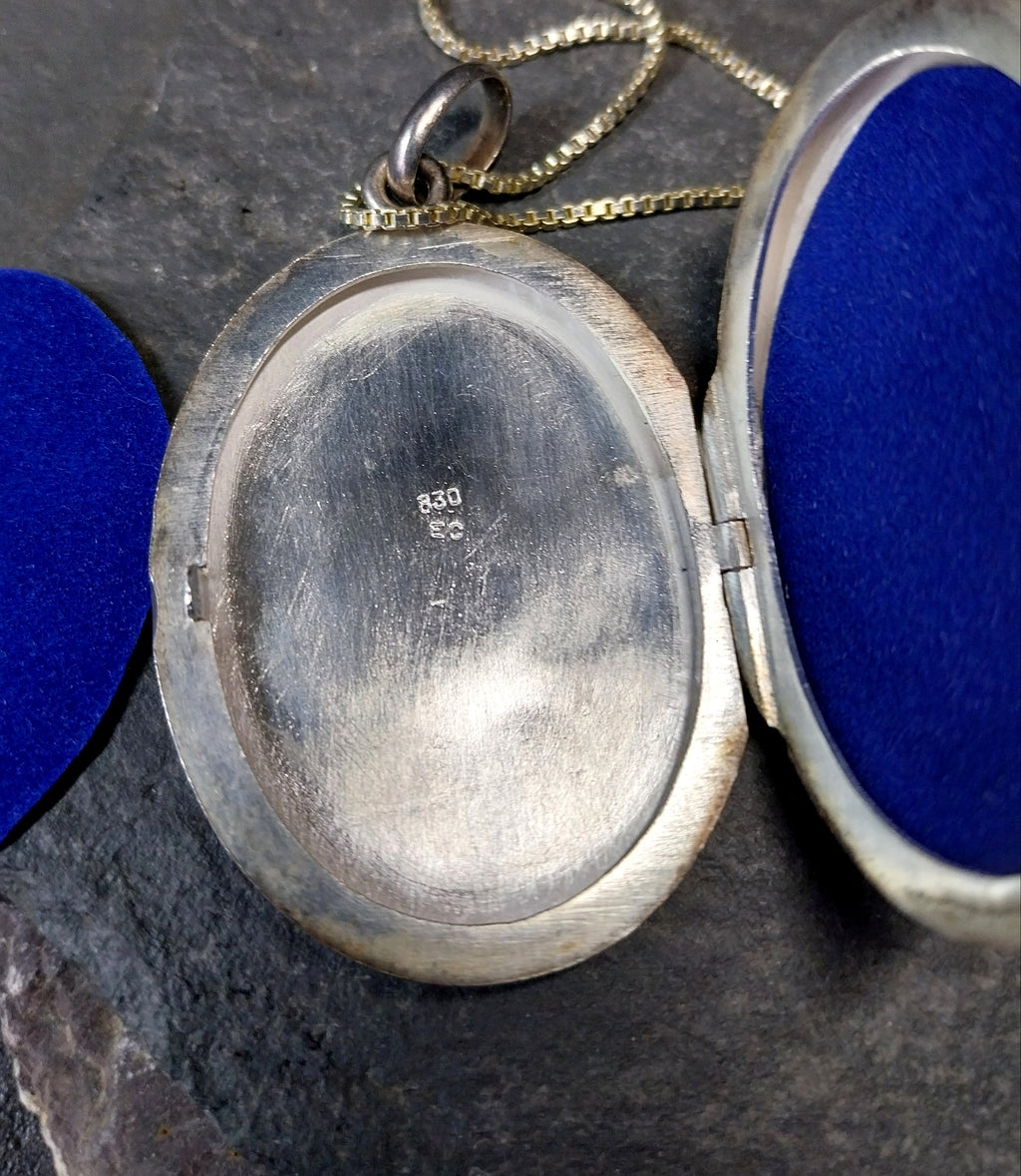 Large Locket Necklace by Danish Echri Cameer, Blue Enamel on 20" chain - 19.7g