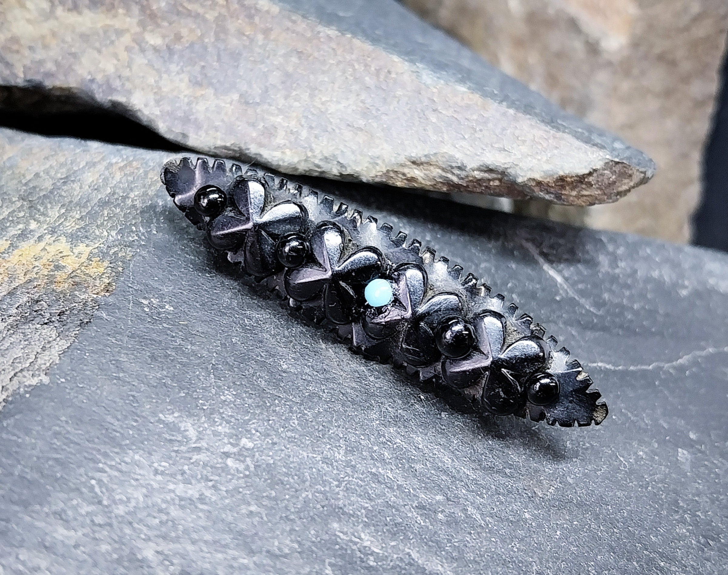 Victorian Black BROOCH - with turquoise - 2.8g