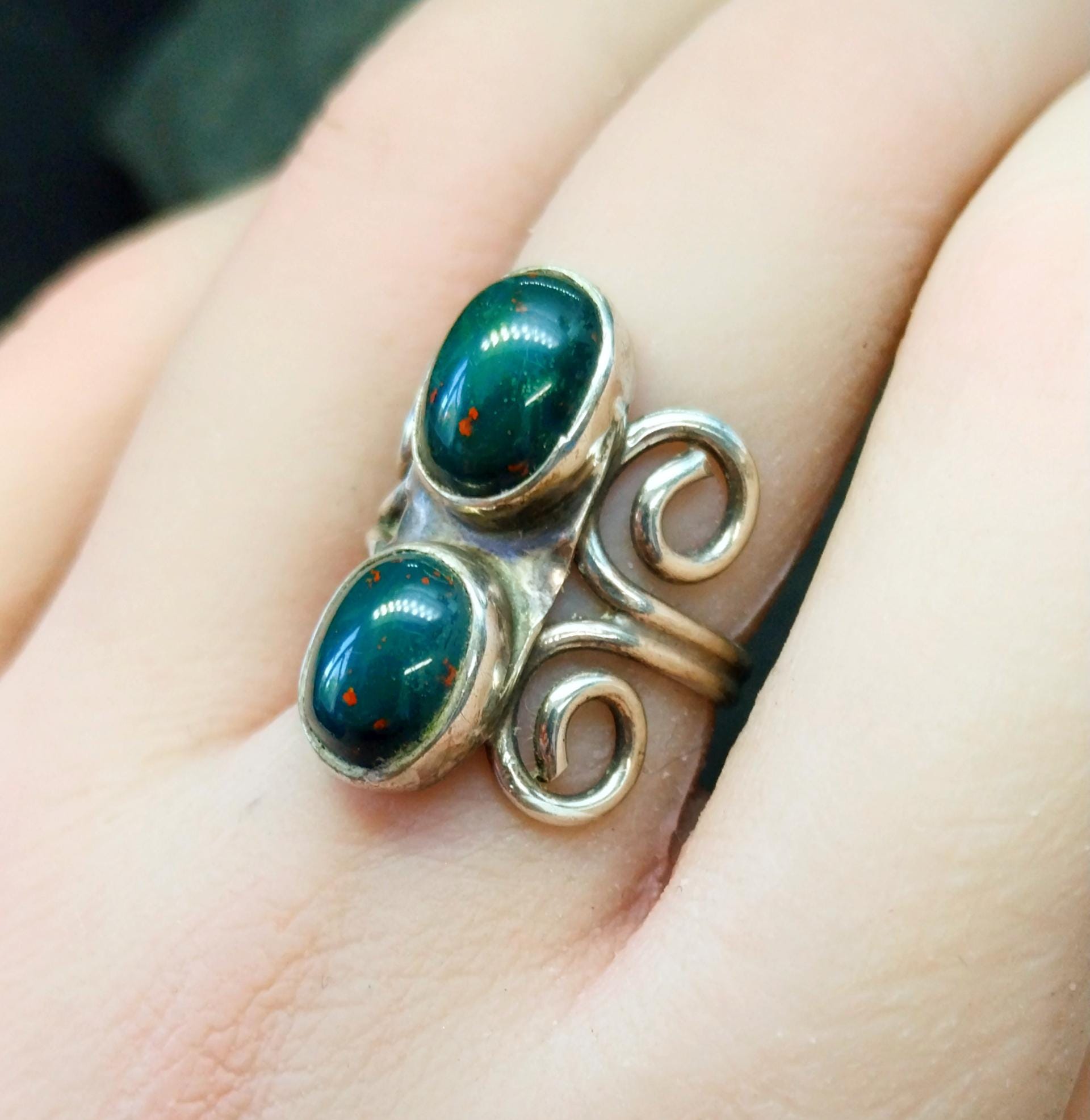 Vintage SILVER Double Bloodstone Agate RING - uk size L (us 5.5) - 5.3g