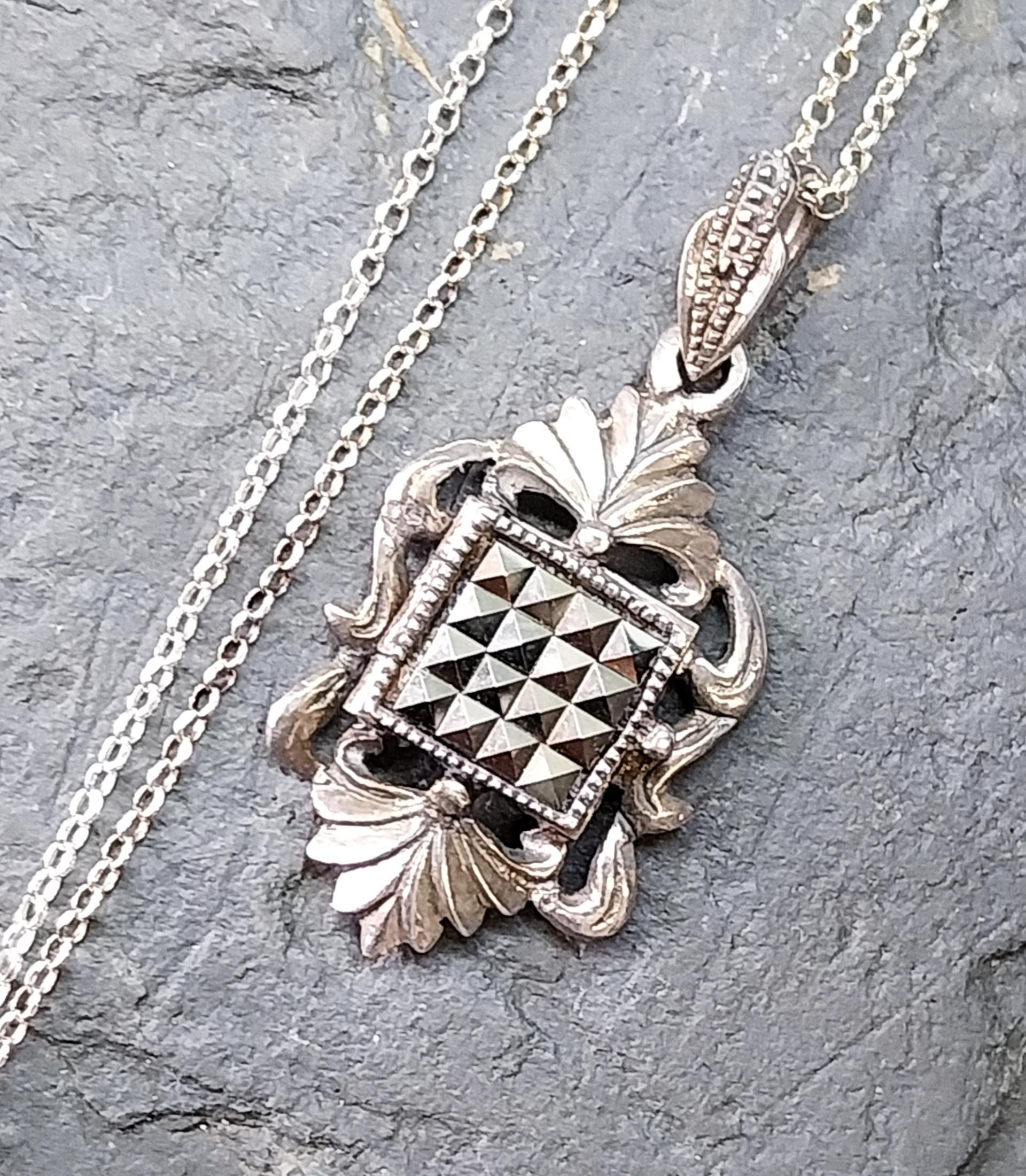 Vintage Unusual Locket - with Marcasites on 18" Chain - 5g