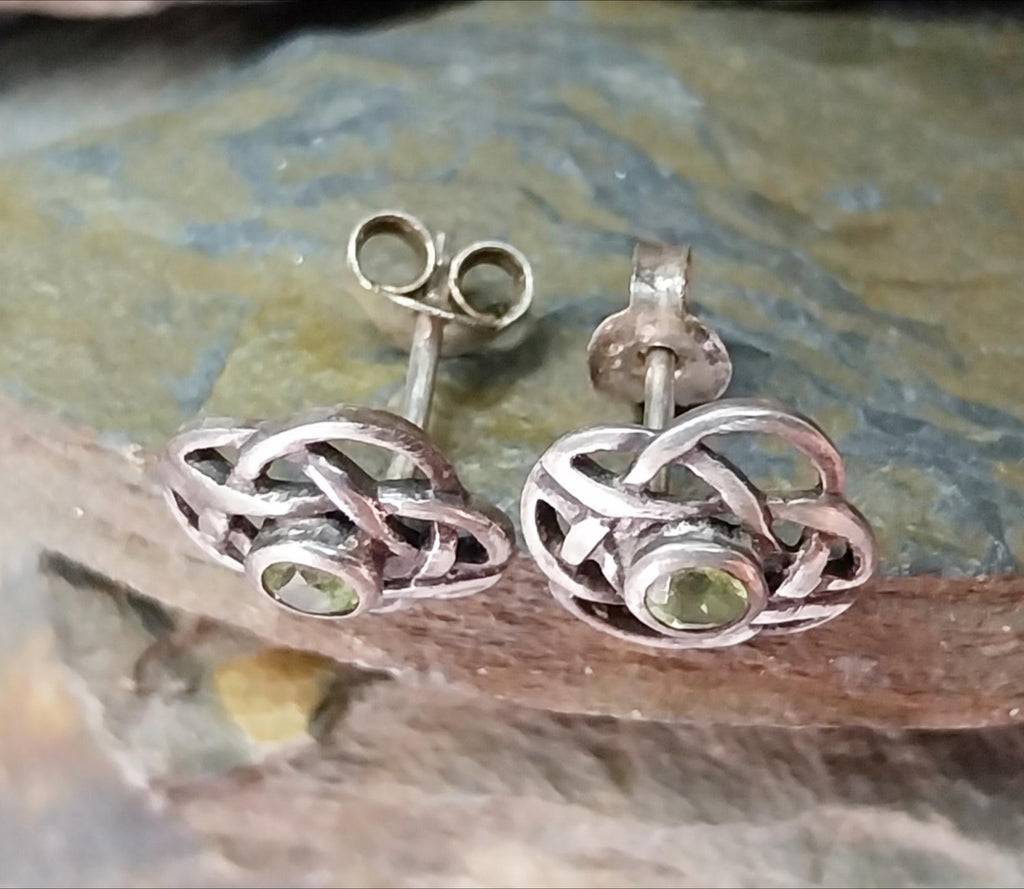 Vintage Sterling Silver Stud Earrings - Citrine with Celtic Knot - 1.5g