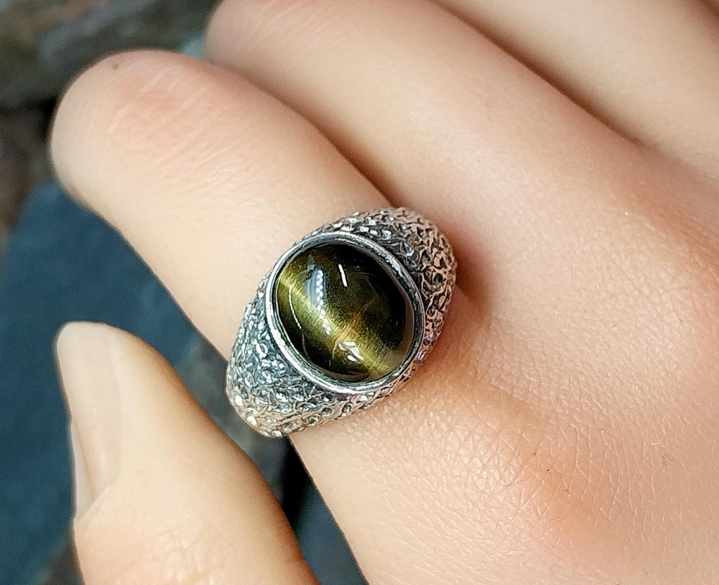 Vintage SILVER Signet RING - Tigers Eye Gemstone - Size uk T ( us 9.5) - 7.7g