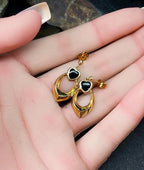 Vintage 9ct Gold EARRINGS with Black Onyx Heart - Dangling - 1.4g