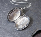 Sterling Silver RED JASPER Agate Locket Necklace  on 18" chain  - 12.2g