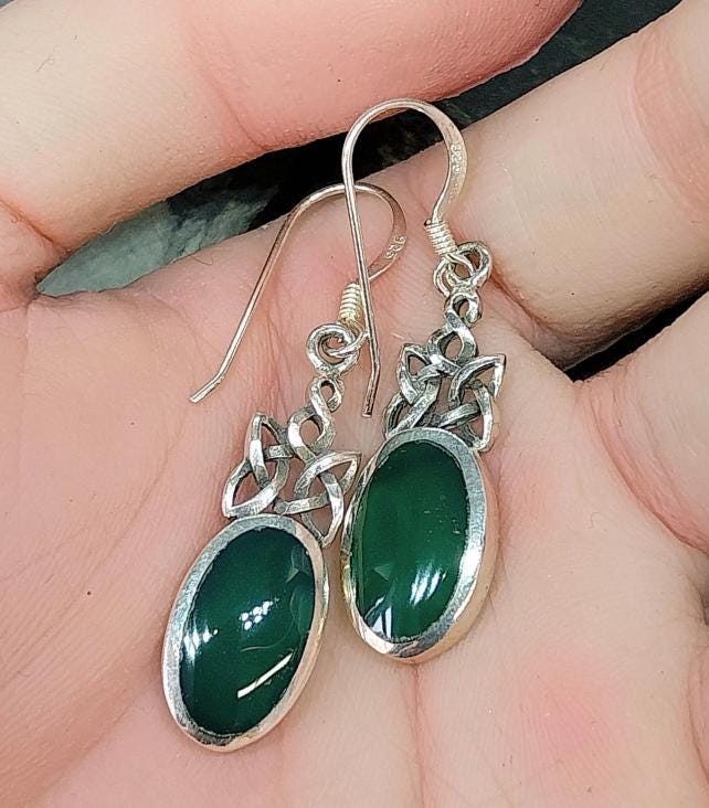 Sterling Silver Dangle Earrings - with Forest Green Agate GemStone - 4.7g