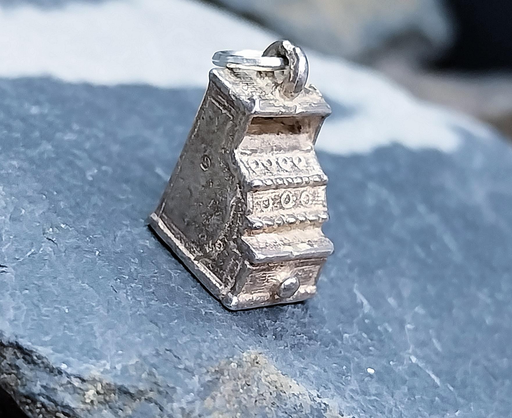 Till Charm Old fashioned Shopkeeper Cash Register - Bracelet - 1.8g