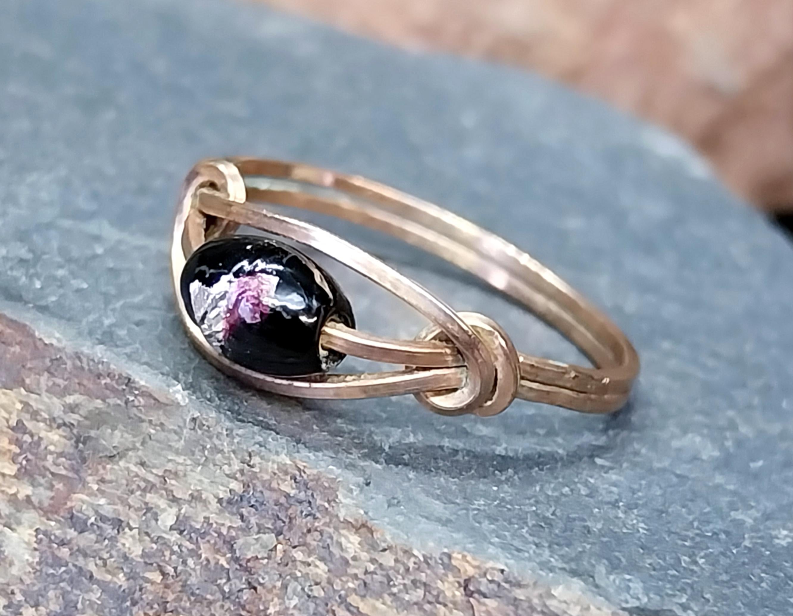 Vintage Rolled Gold Purple Foil/Murano Bead Ring - Size uk R (us size 8.5) - 1.3g